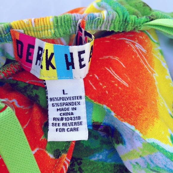 Dress - Picture 6 of 6